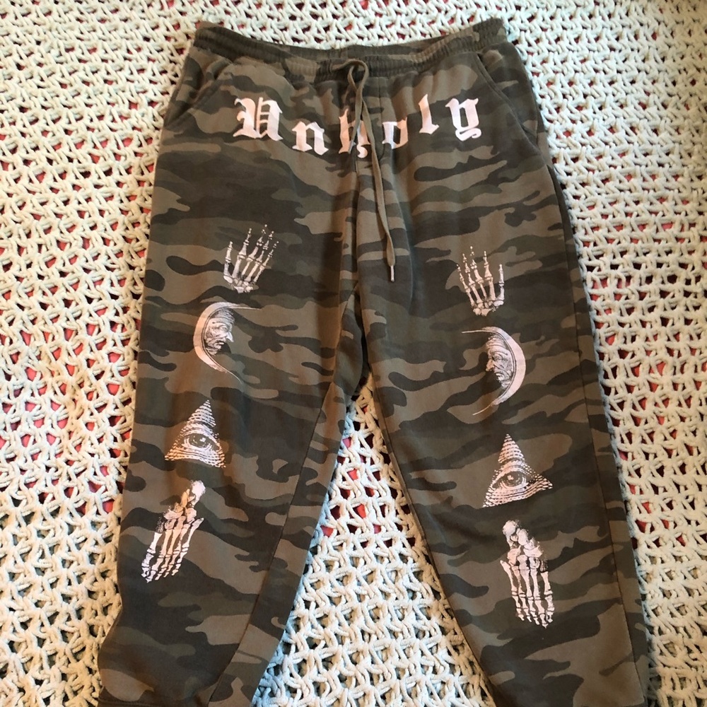BLACKCRAFT CAMO UNHOLY JOGGERS